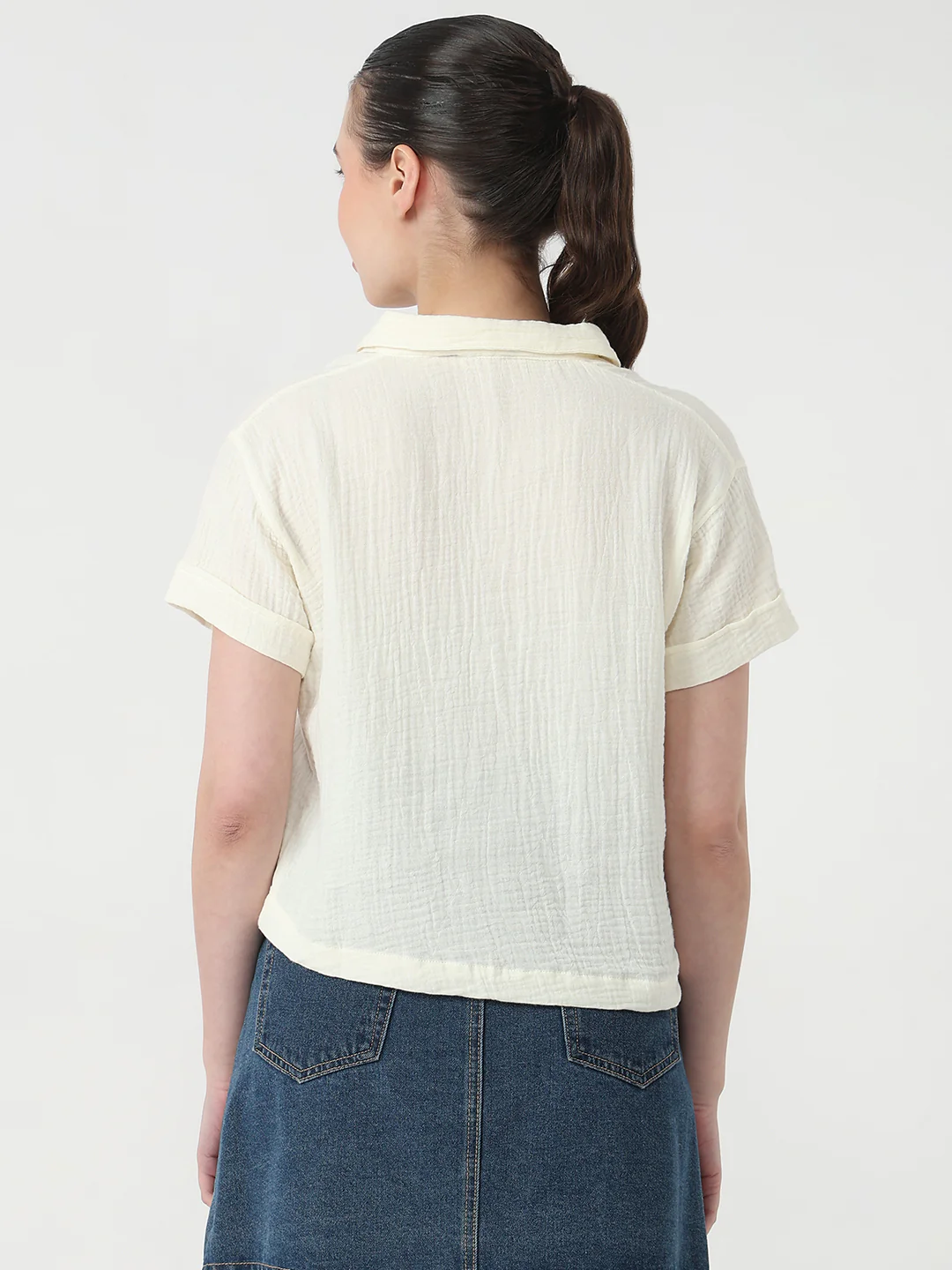 Women Ivory Slim Fit Crop Shirt - Image 3