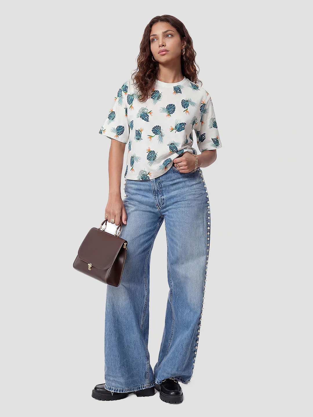 Women Leaf Graphic Print Crop Tees