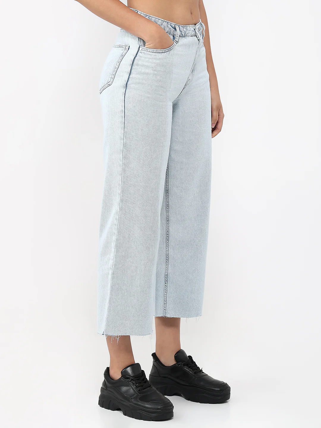 Women Light Blue Crop Wide Leg Jeans - Image 5