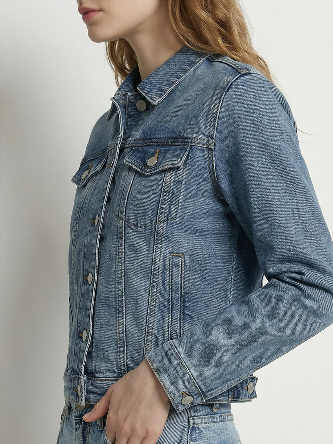 Women Light Blue Denim Slim Fit Jacket - Image 4