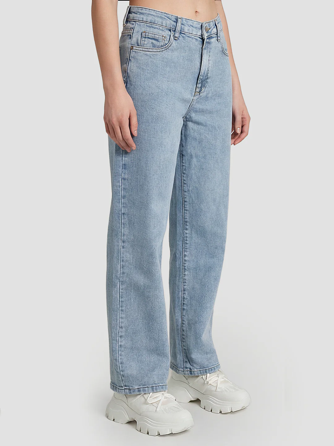 Women Light Blue High-Rise Baggy Jeans - Image 4