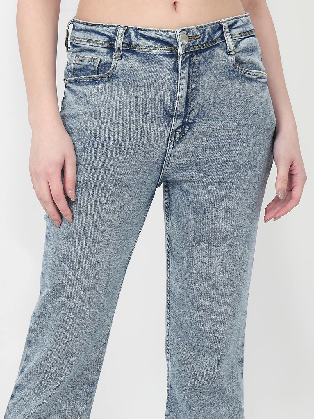 Women Light Blue High-Rise Flare Jeans - Image 5