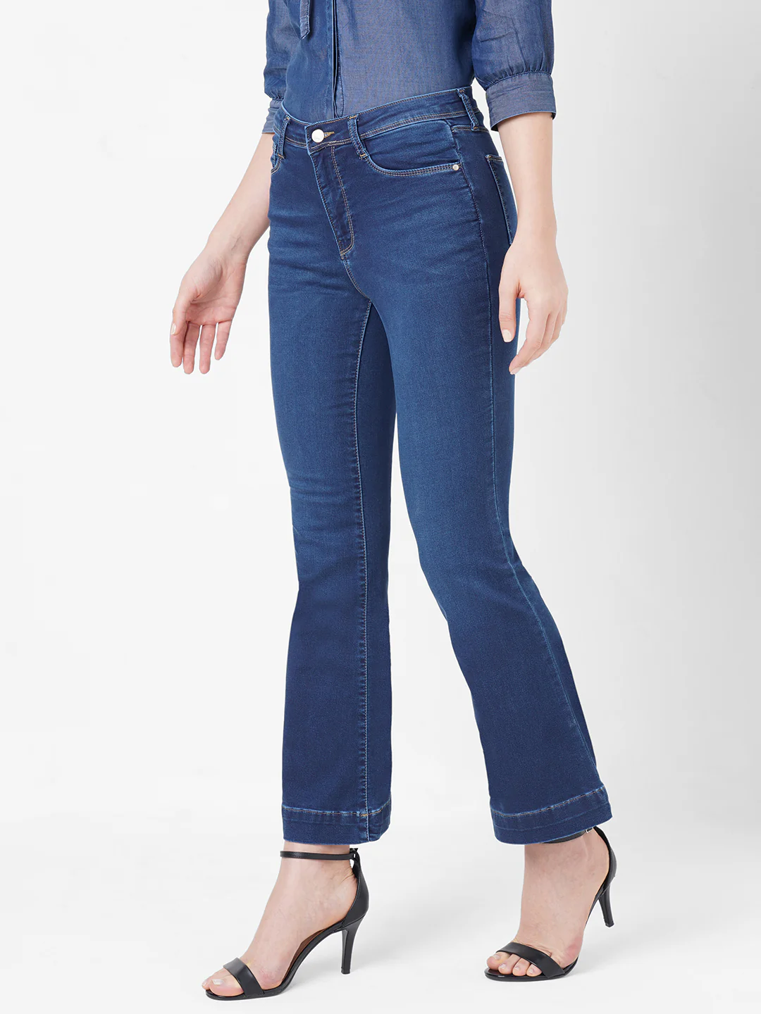 Women Light Blue High-Rise Flare Jeans - Image 6