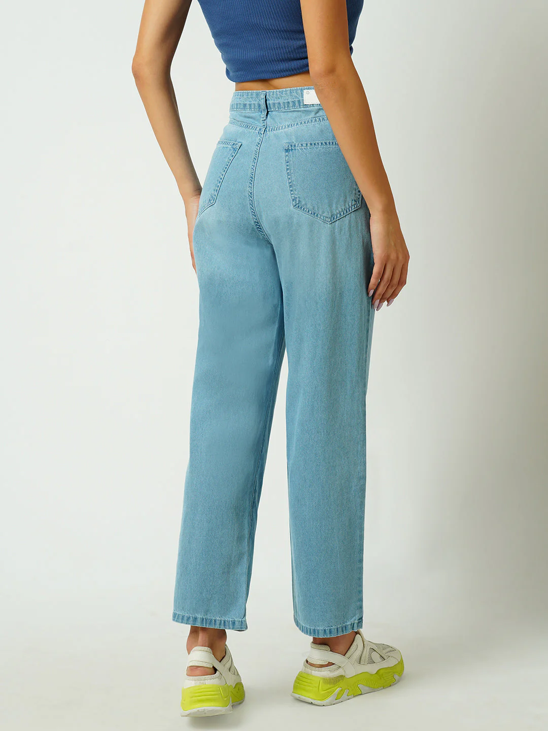 Women Light Blue High-Rise Loose Straight Jeans - Image 3