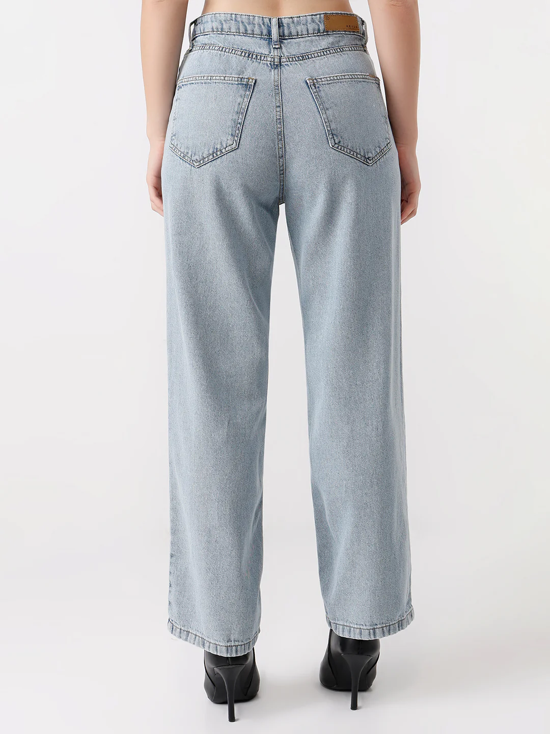 Women Light Blue High-Rise Loose Straight Jeans - Image 3