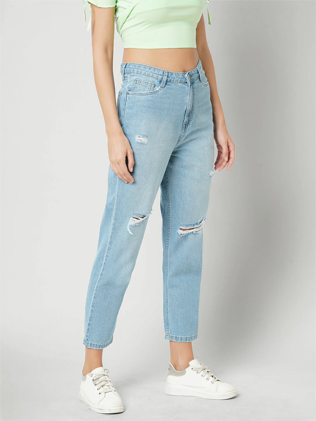 Women Light Blue High-Rise Mom Fit Jeans - Image 5