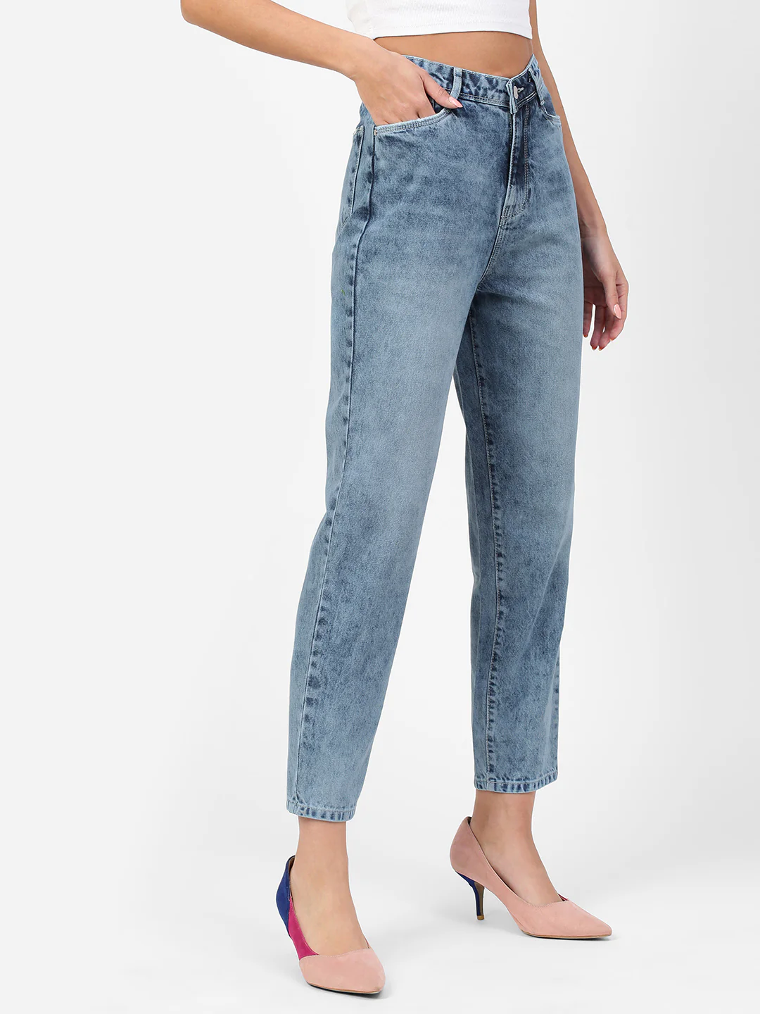 Women Light Blue High-Rise Mom Fit Jeans - Image 4