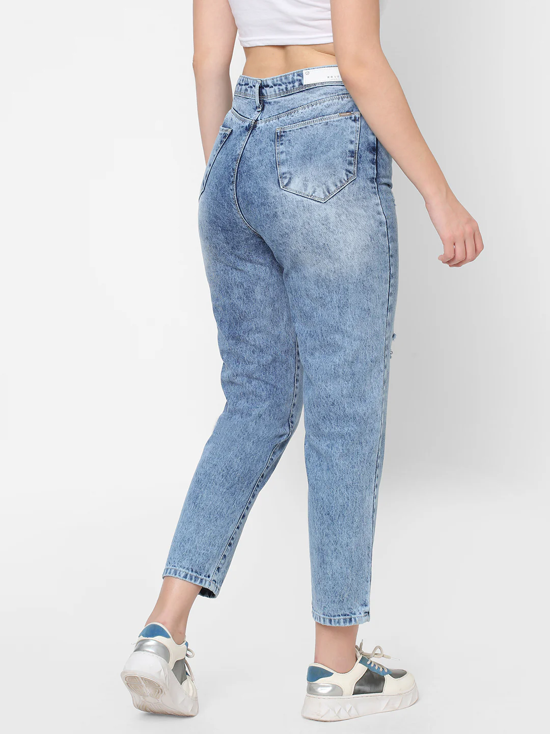 Women Light Blue High-Rise Mom Fit Jeans - Image 3