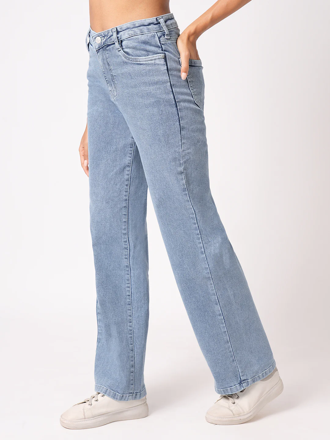Women Light Blue High-Rise Relaxed Straight Fit Jeans - Image 7