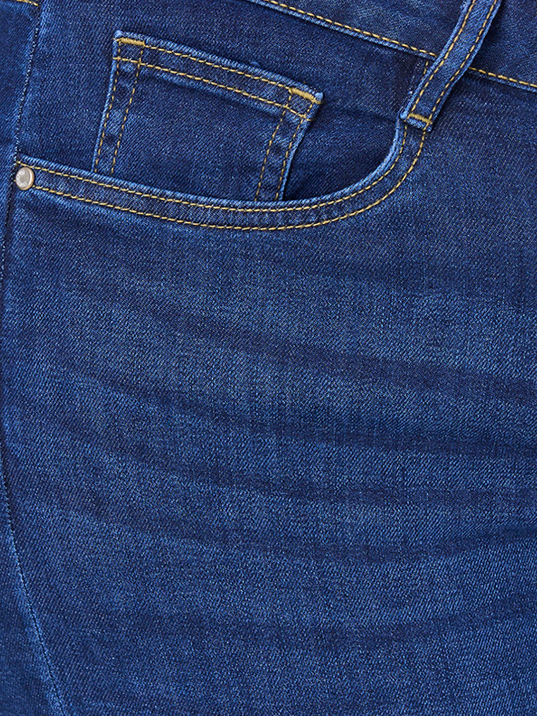 Women Light Blue High-Rise Slim Straight Fit Jeans - Image 4