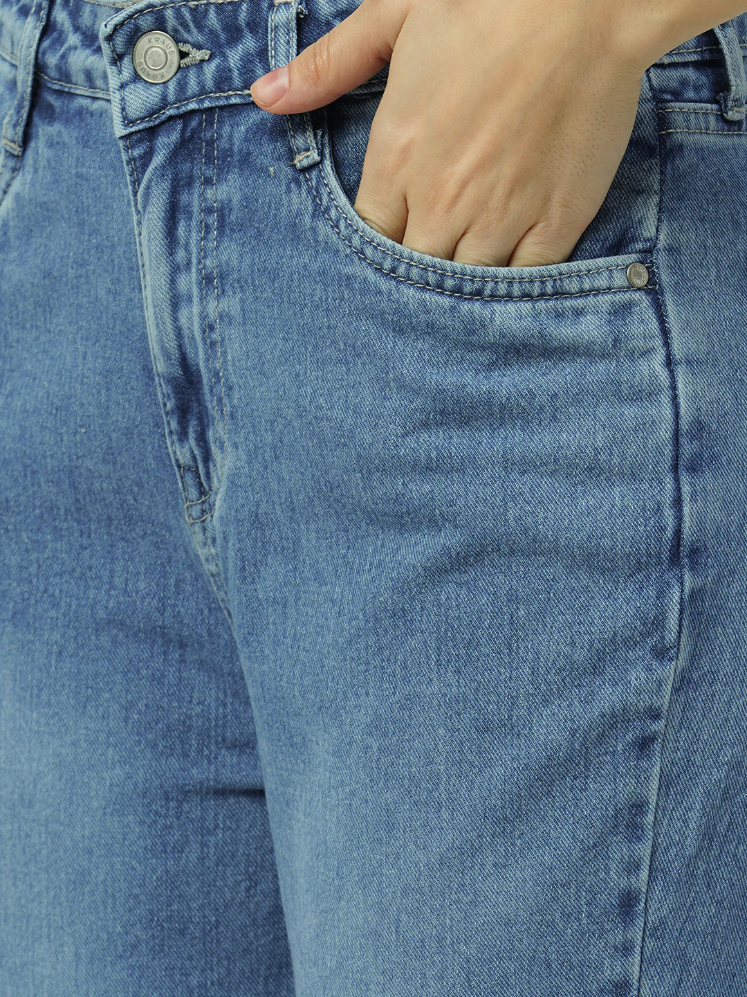 Women Light Blue High-Rise Slim Straight Jeans - Image 5