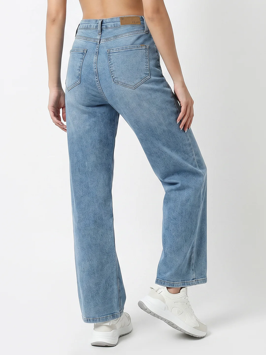 Women Light Blue High-Rise Straight Fit Jeans - Image 3