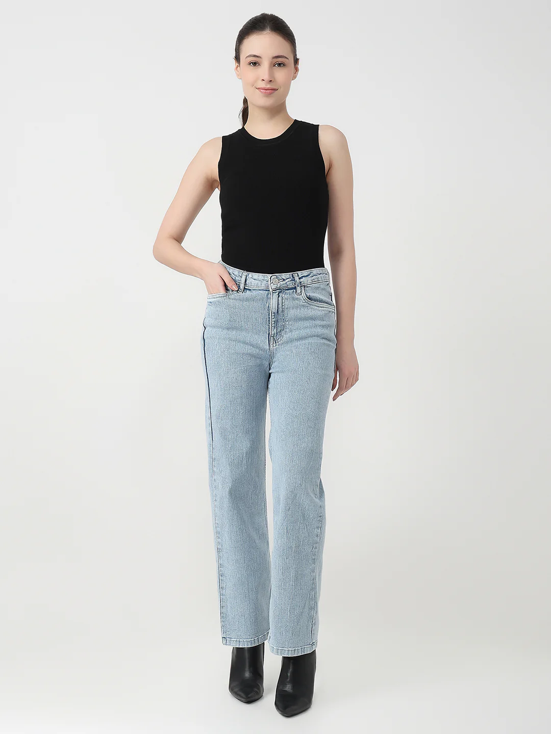 Women Light Blue High-Rise Straight Jeans - Image 4