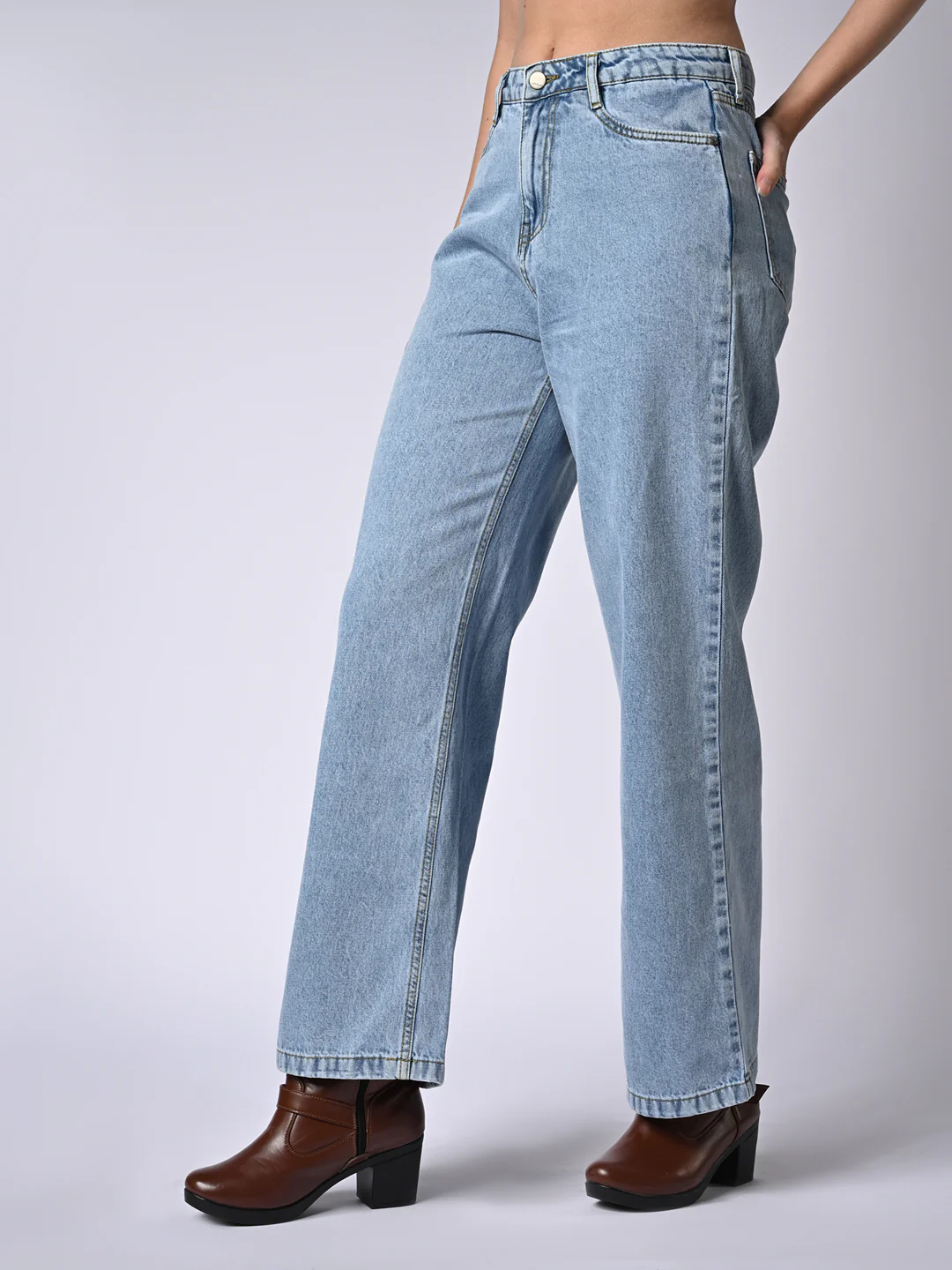 Women Light Blue High-Rise Wide Leg Jeans - Image 6