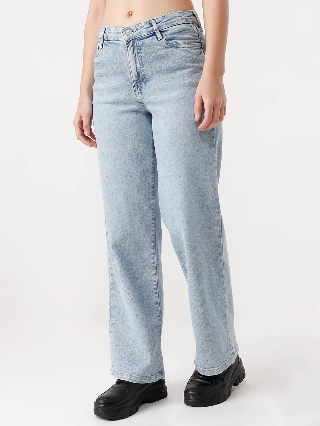 Women Light Blue High-Rise Wide Leg Jeans - Image 7