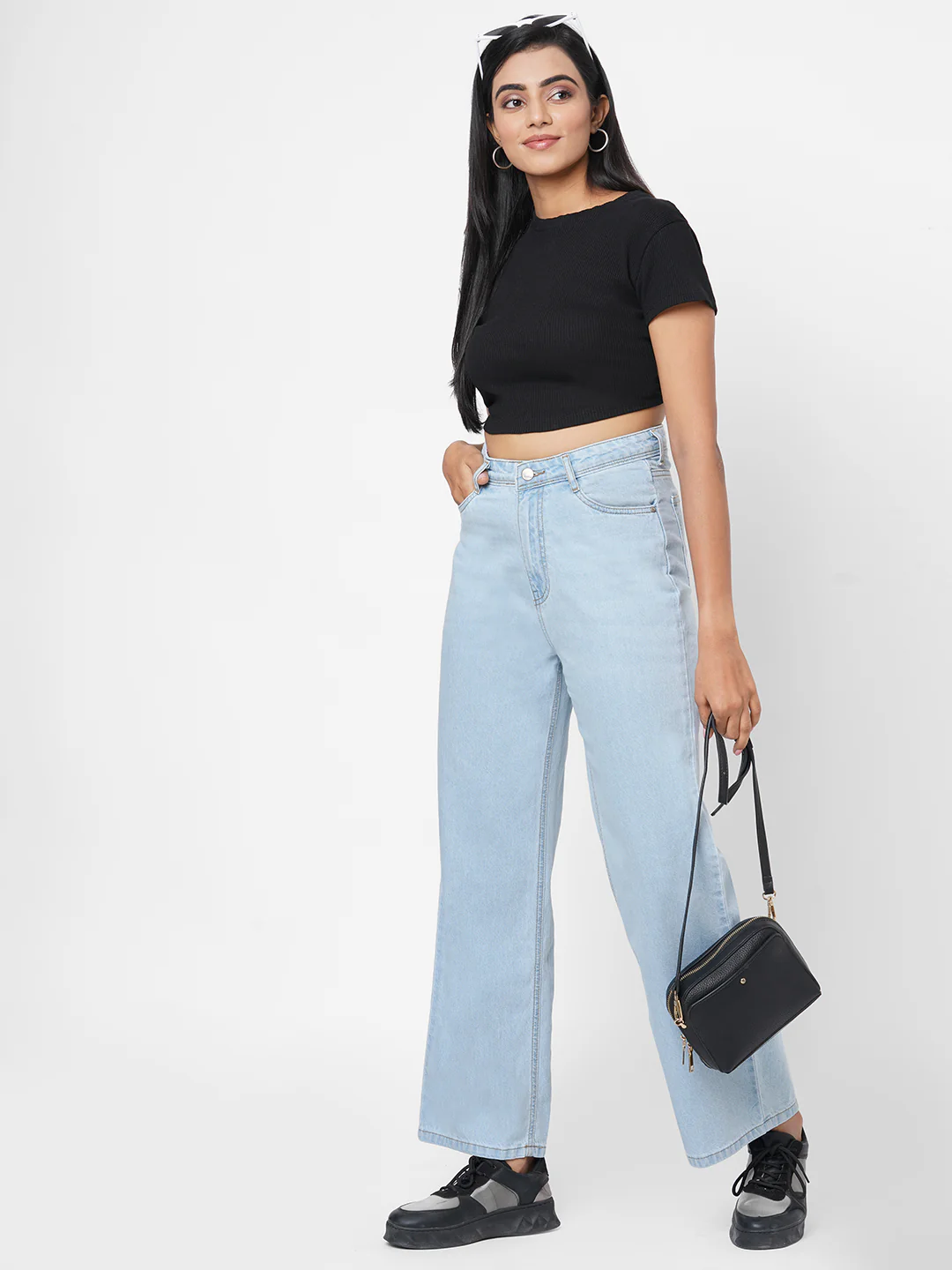 Women Light Blue High-Rise Wide Leg Jeans - Image 4