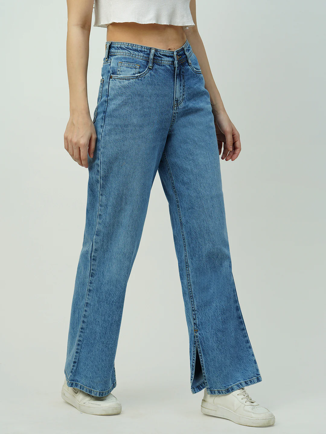 Women Light Blue Mid-Rise Wide Leg Jeans - Image 4