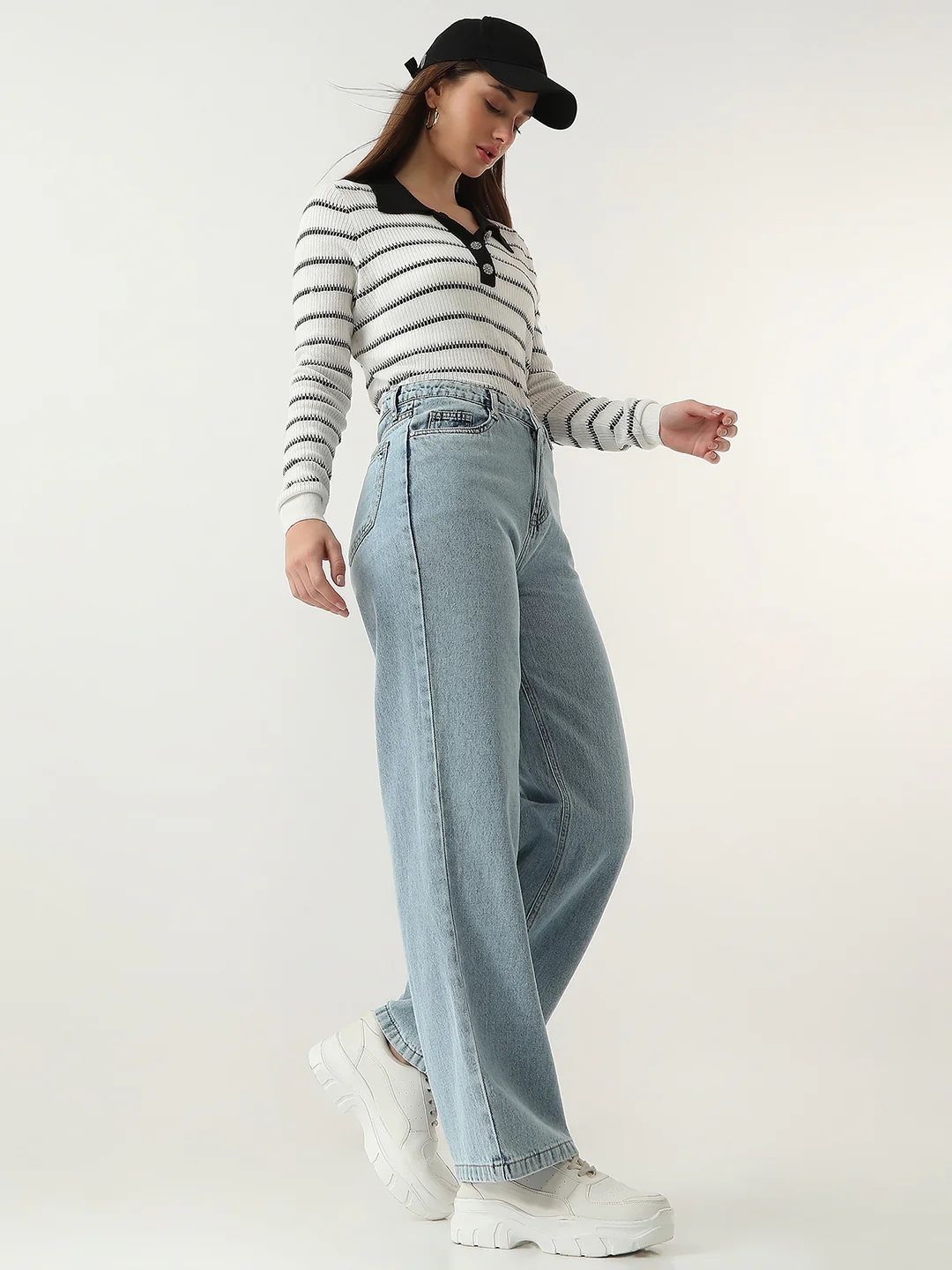 Women Light High-Rise Wide Leg Jeans