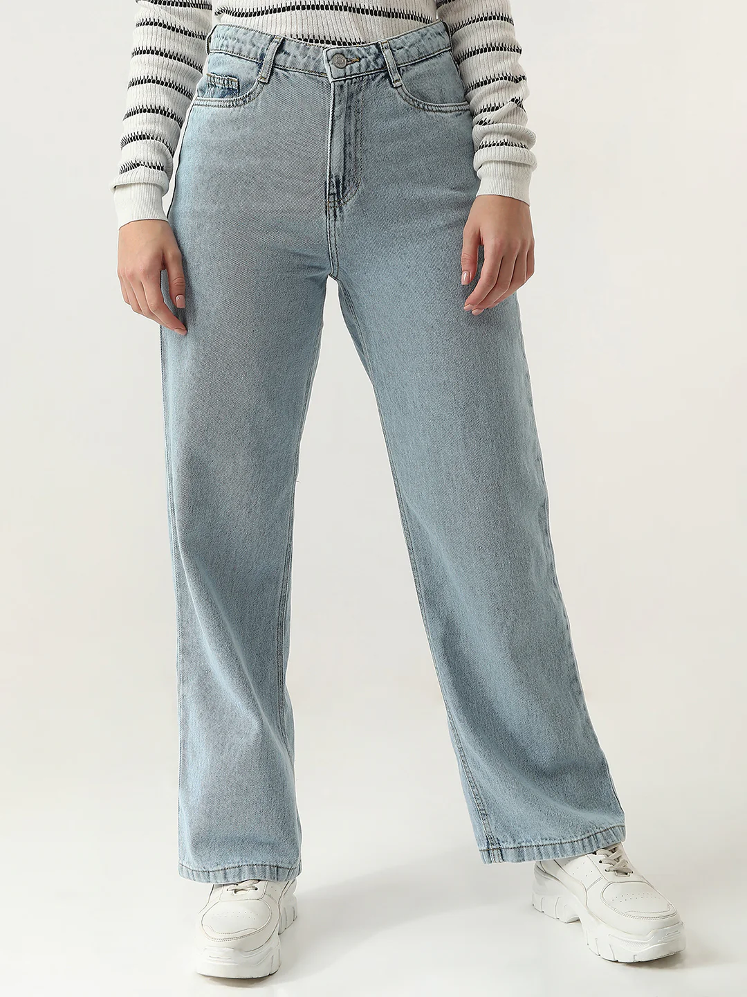 Women Light High-Rise Wide Leg Jeans - Image 2