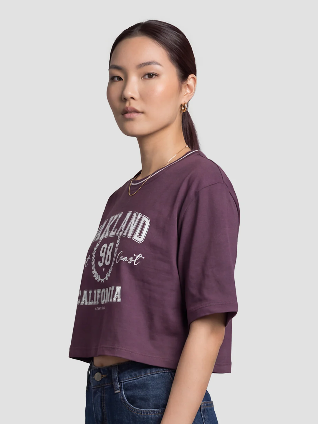 Women Mauve Graphic Print Crop Tees - Image 4