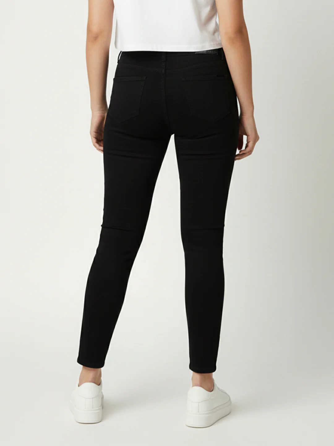 Women Mid-Rise Skinny Jeans - Image 3