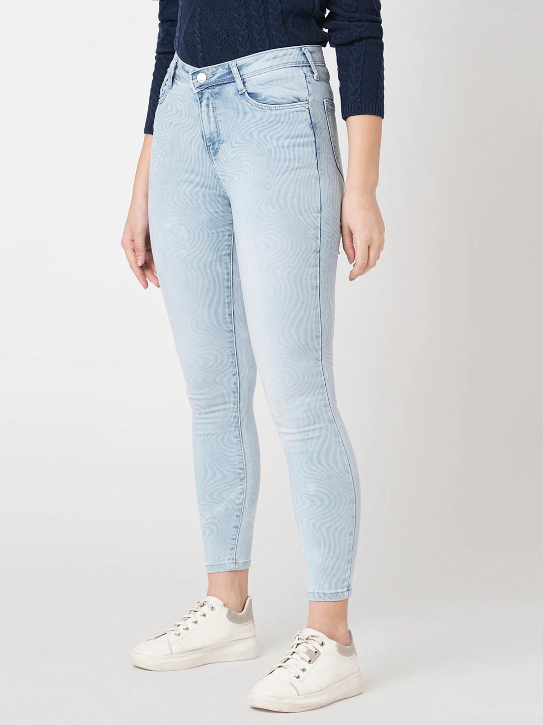 Women Mid-Rise Skinny Jeans - Image 6