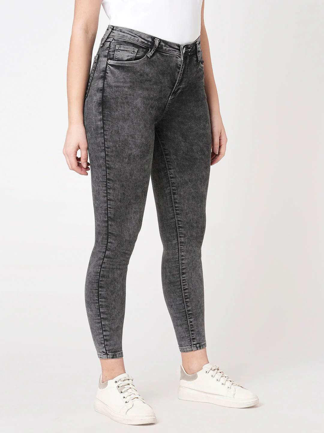 Women Mid-Rise Skinny Jeans - Image 5