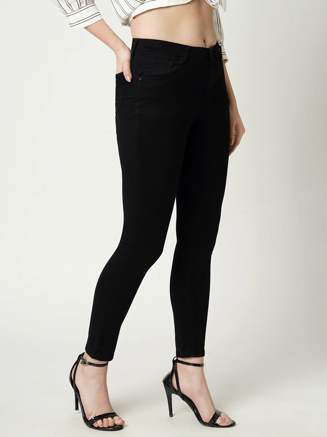 Women Mid-Rise Skinny Jeans - Image 4