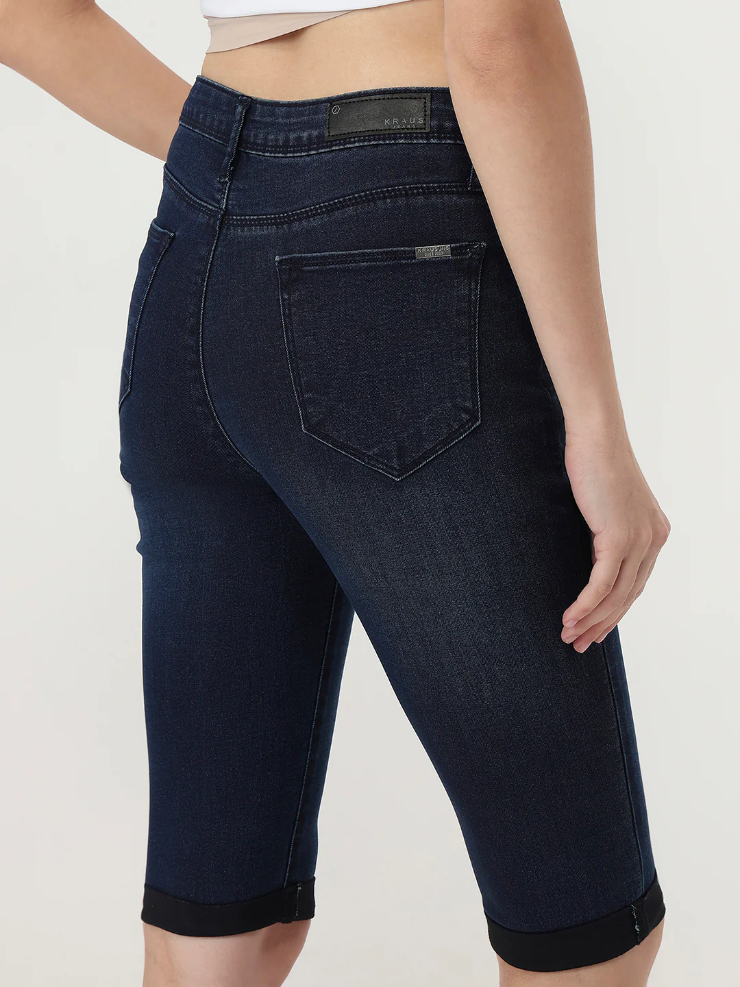 Women Mid-Rise Slim Fit Capri - Image 3