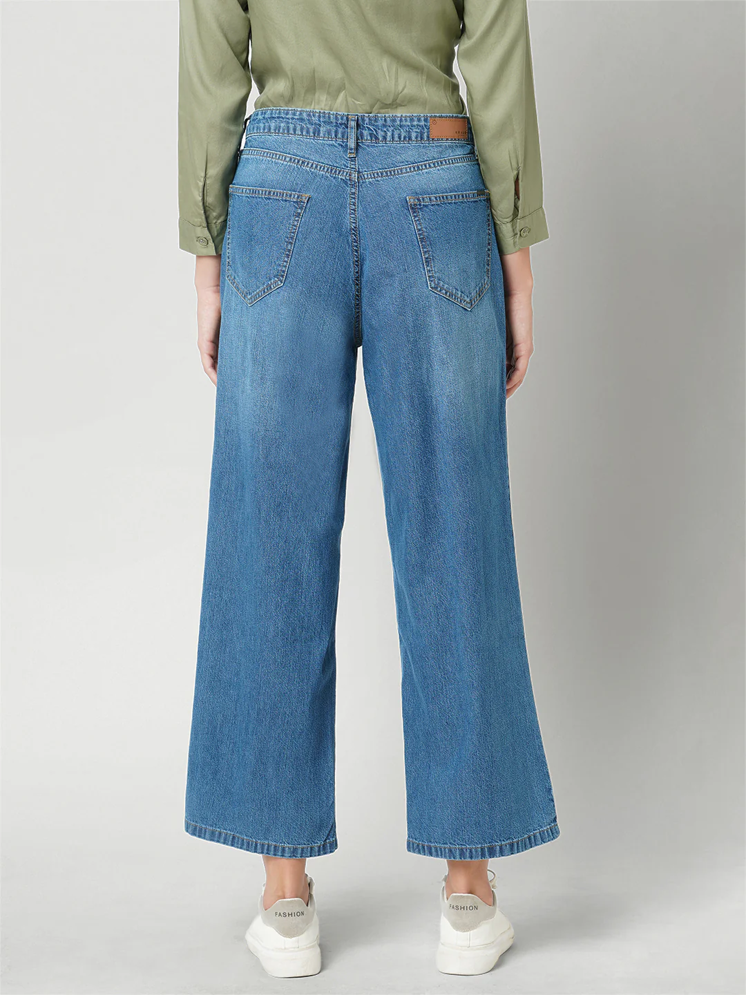 Women Mid-Rise Wide Leg Jeans - Image 3