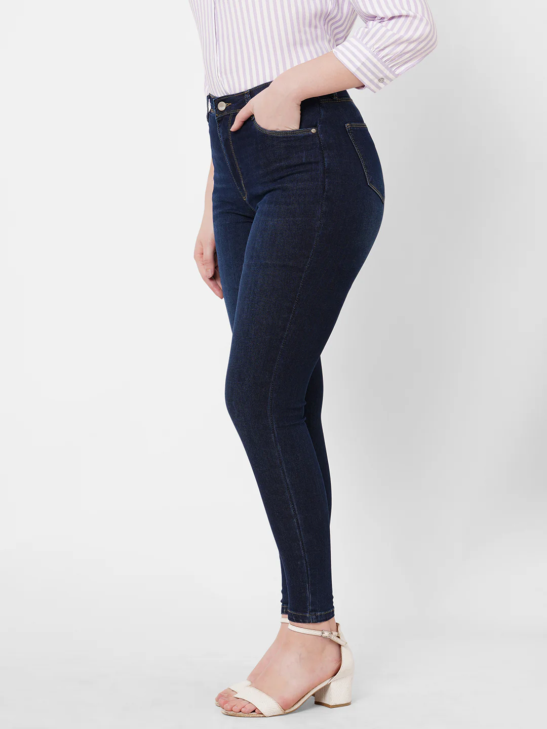 Women Navy Super High-Rise Super Skinny Jeans - Image 5