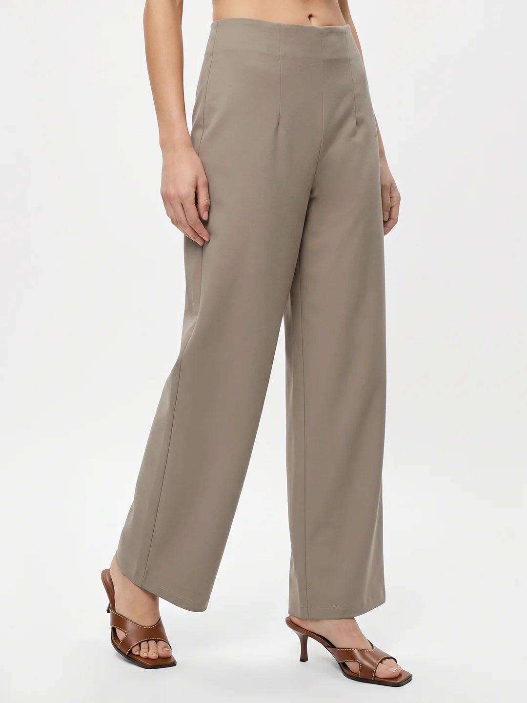 Women Oatmilk High-Rise Tregging - Image 6