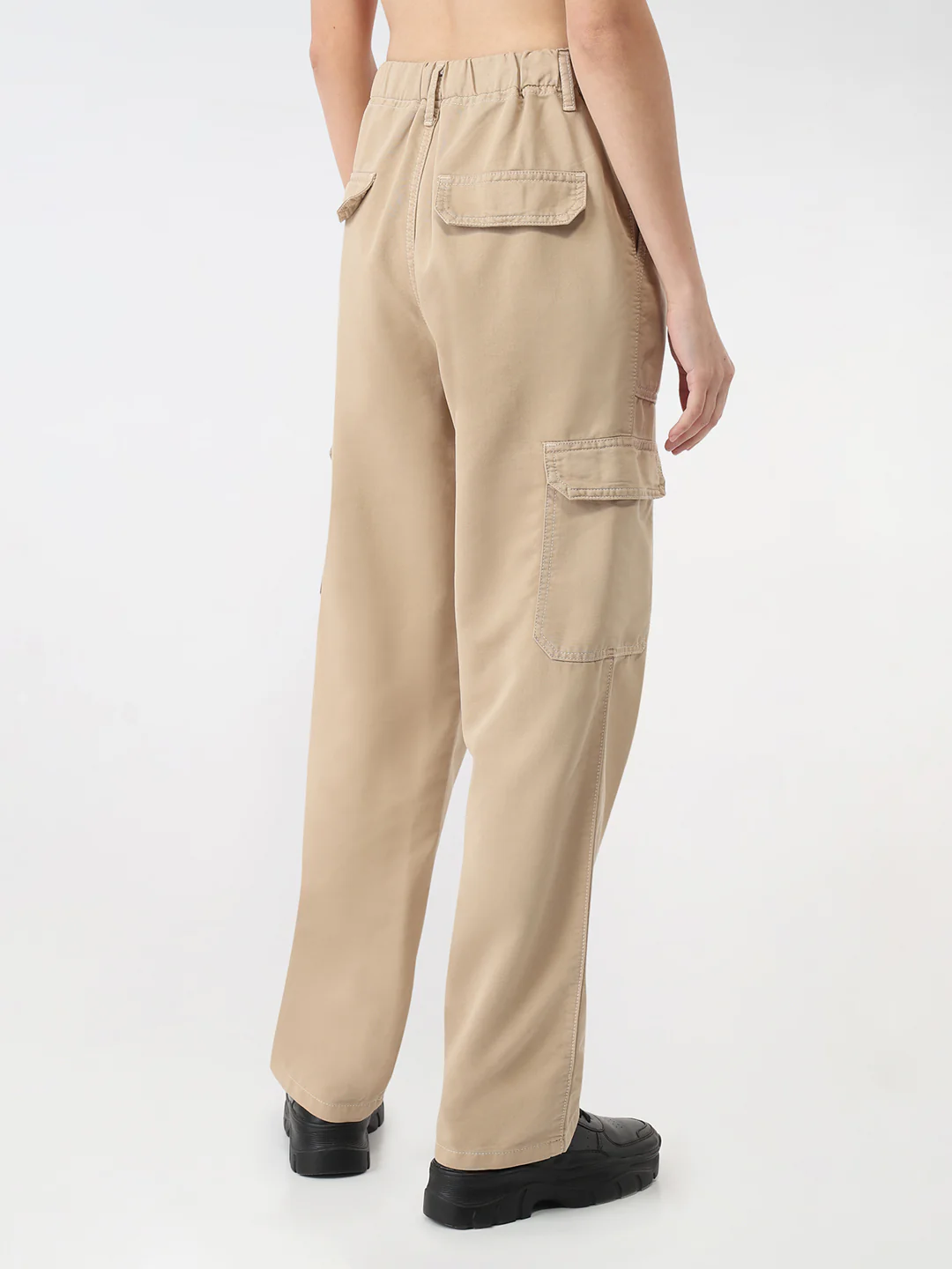 Women Oatmilk Mid-Rise Skinny Cargo - Image 4