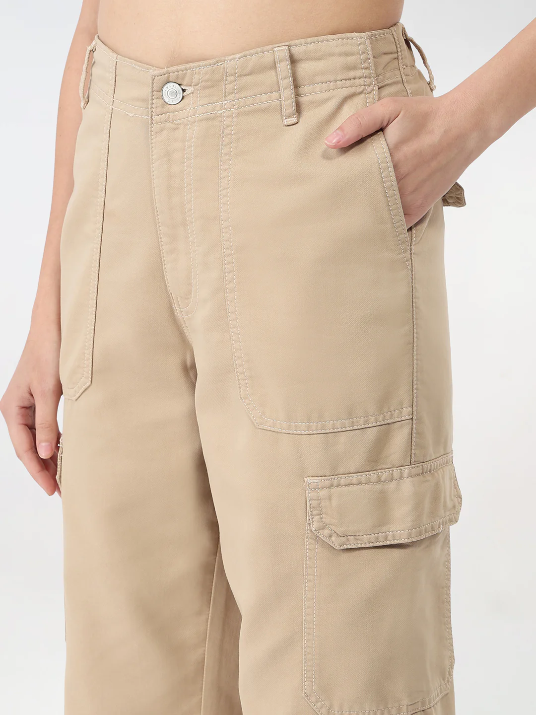 Women Oatmilk Mid-Rise Skinny Cargo - Image 5