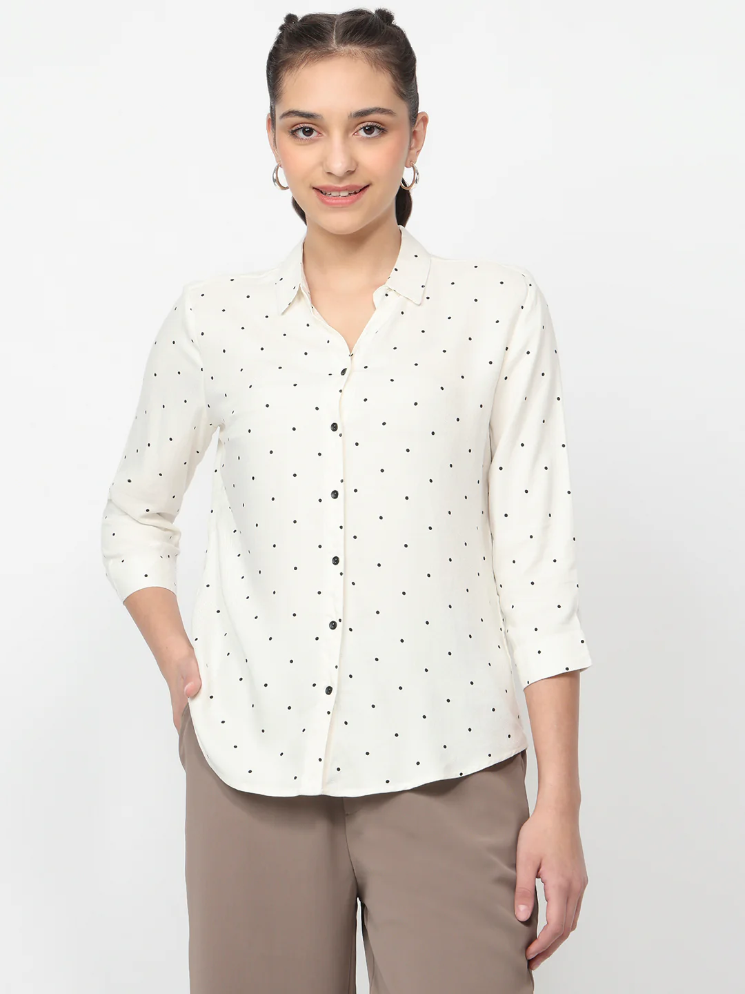 Women Off White Shirt - Image 2