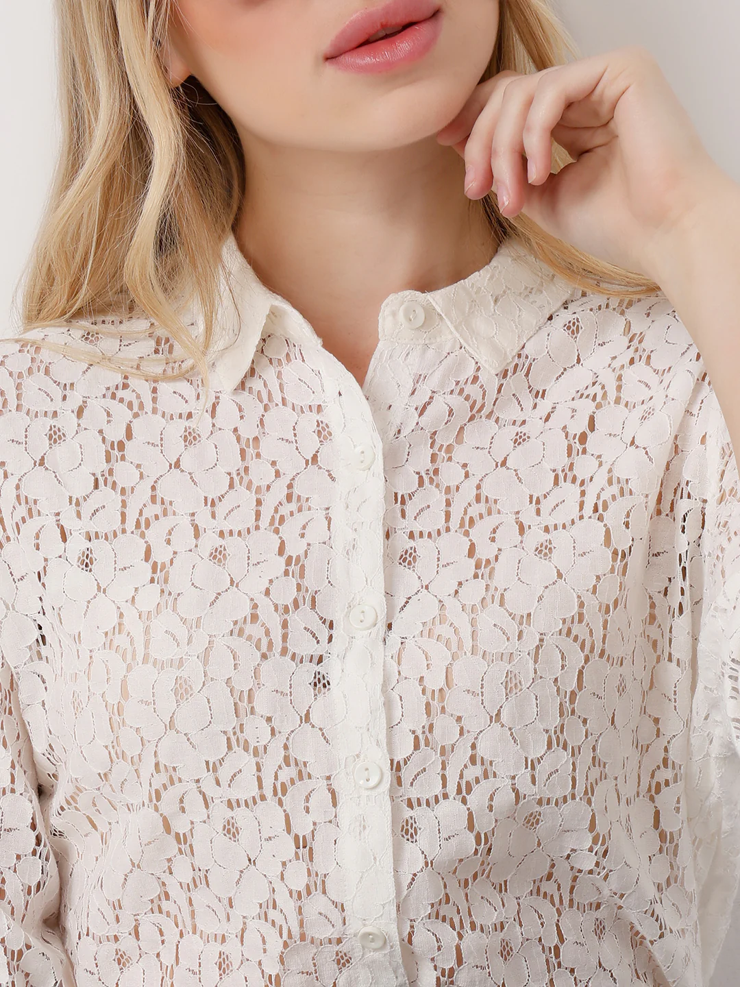 Women Off White Shirt - Image 5