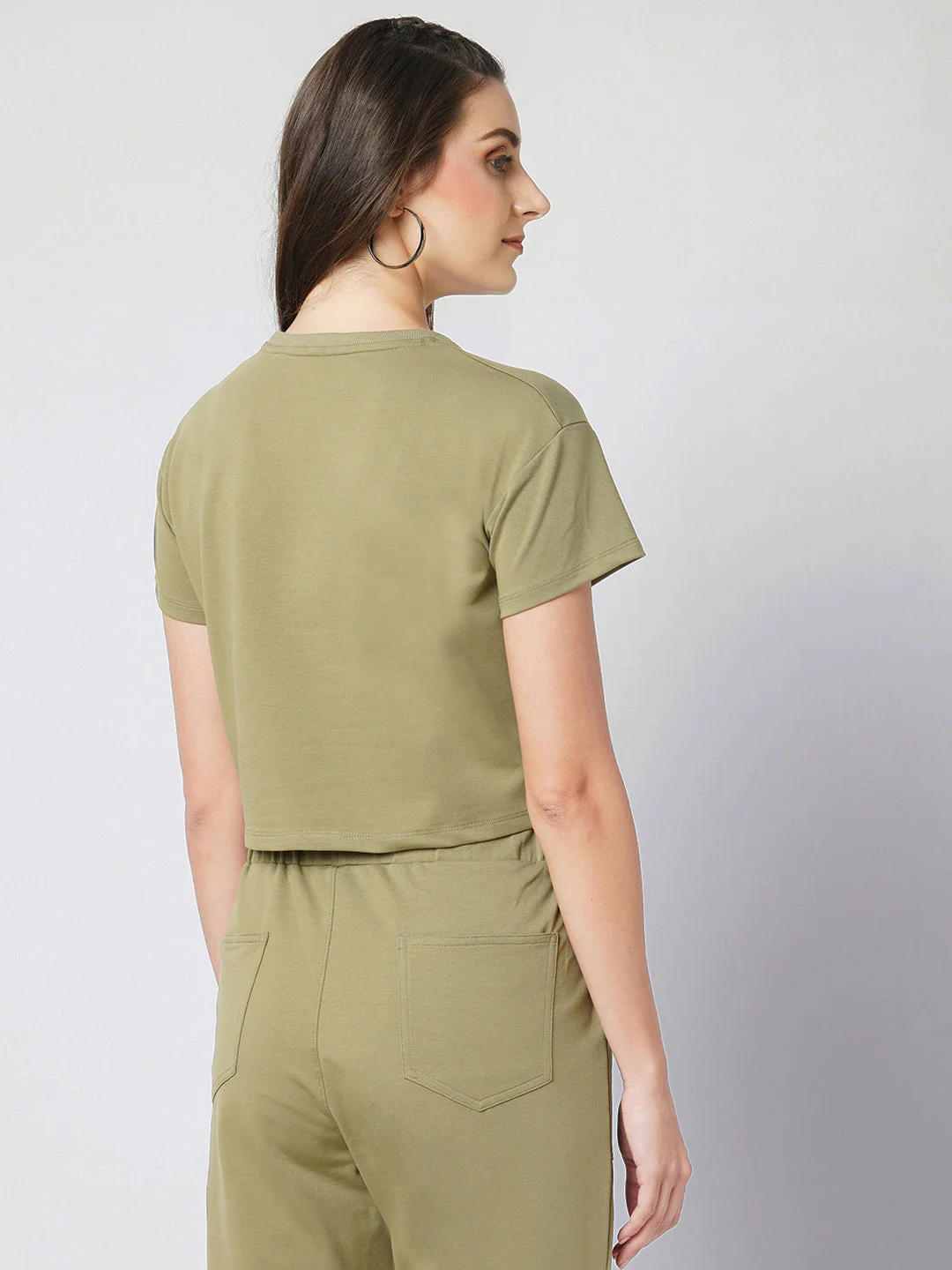 Women Olive Slim Fit Crop Athleisure Top - Image 3