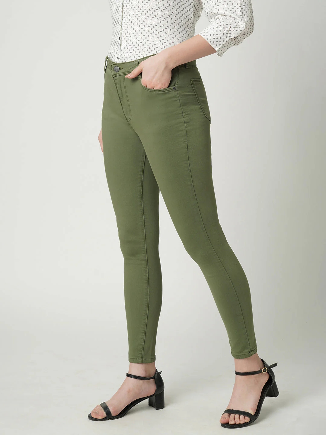 Women Olive Super High-Rise Super Skinny Jeans - Image 5