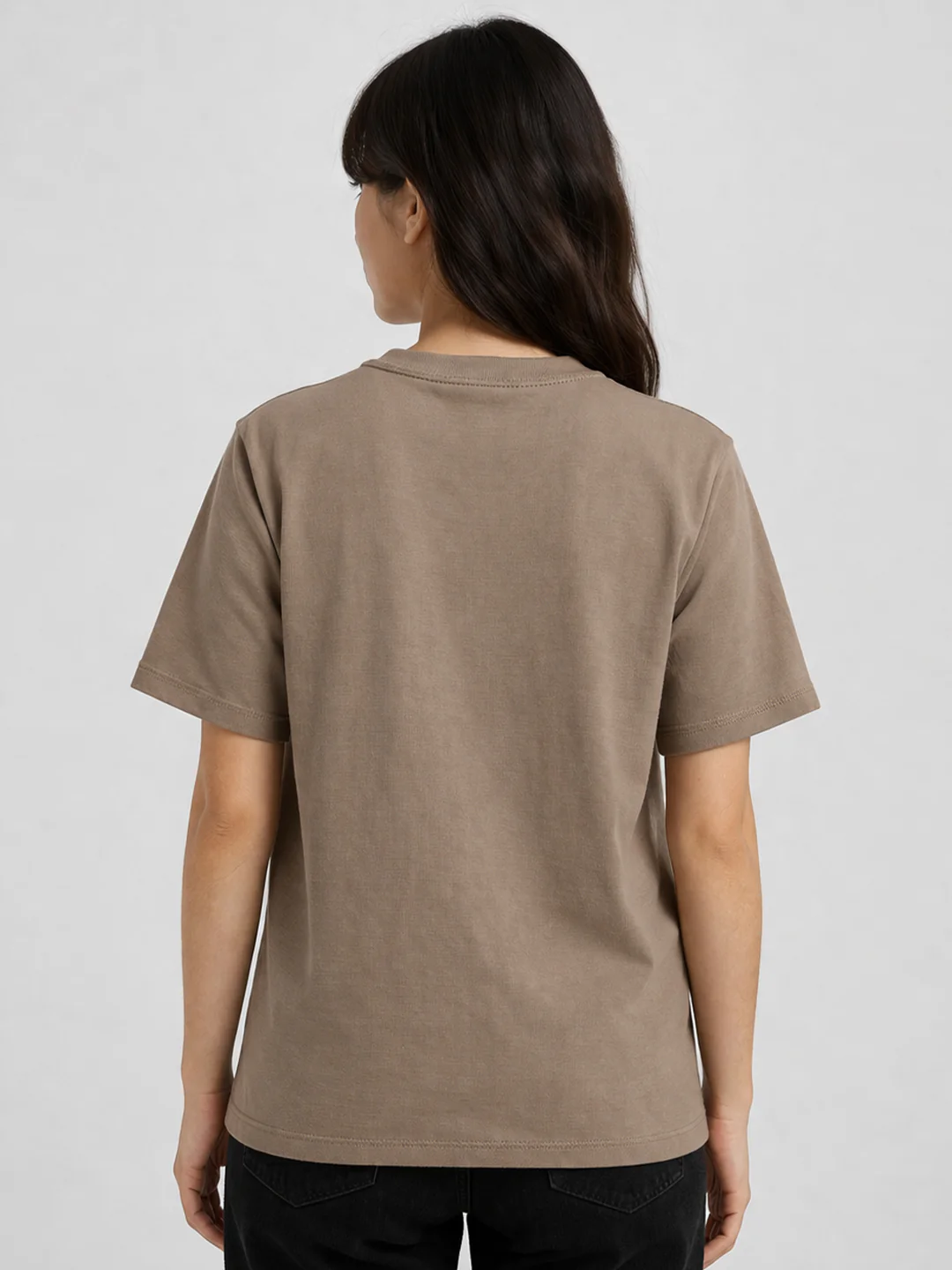 Women Oyester Graphic T-Shirt - Image 3
