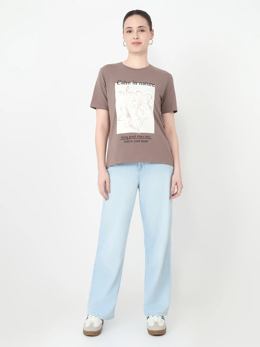 Women Oyster Slim Fit Graphic T-Shirt - Image 4
