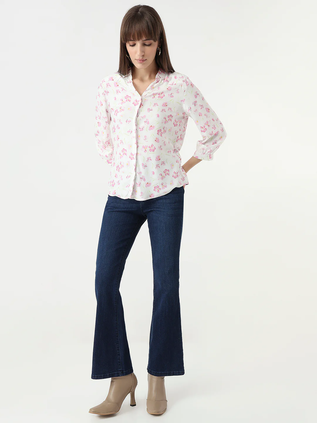 Women Pink Floral Slim Fit Shirt - Image 4