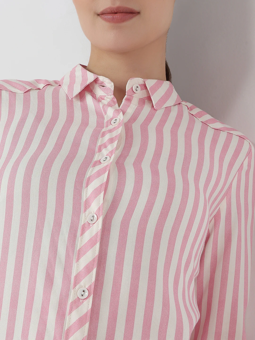 Women Pink/White Slim Fit Shirt - Image 6