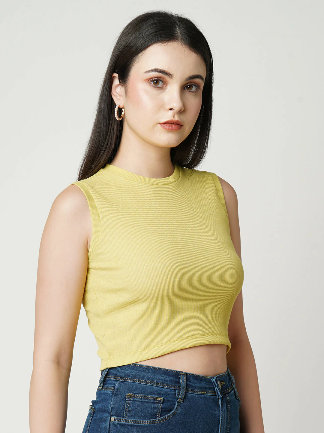 Women Rib Crop Slim Fit Sleeveless T-Shirt - Image 4