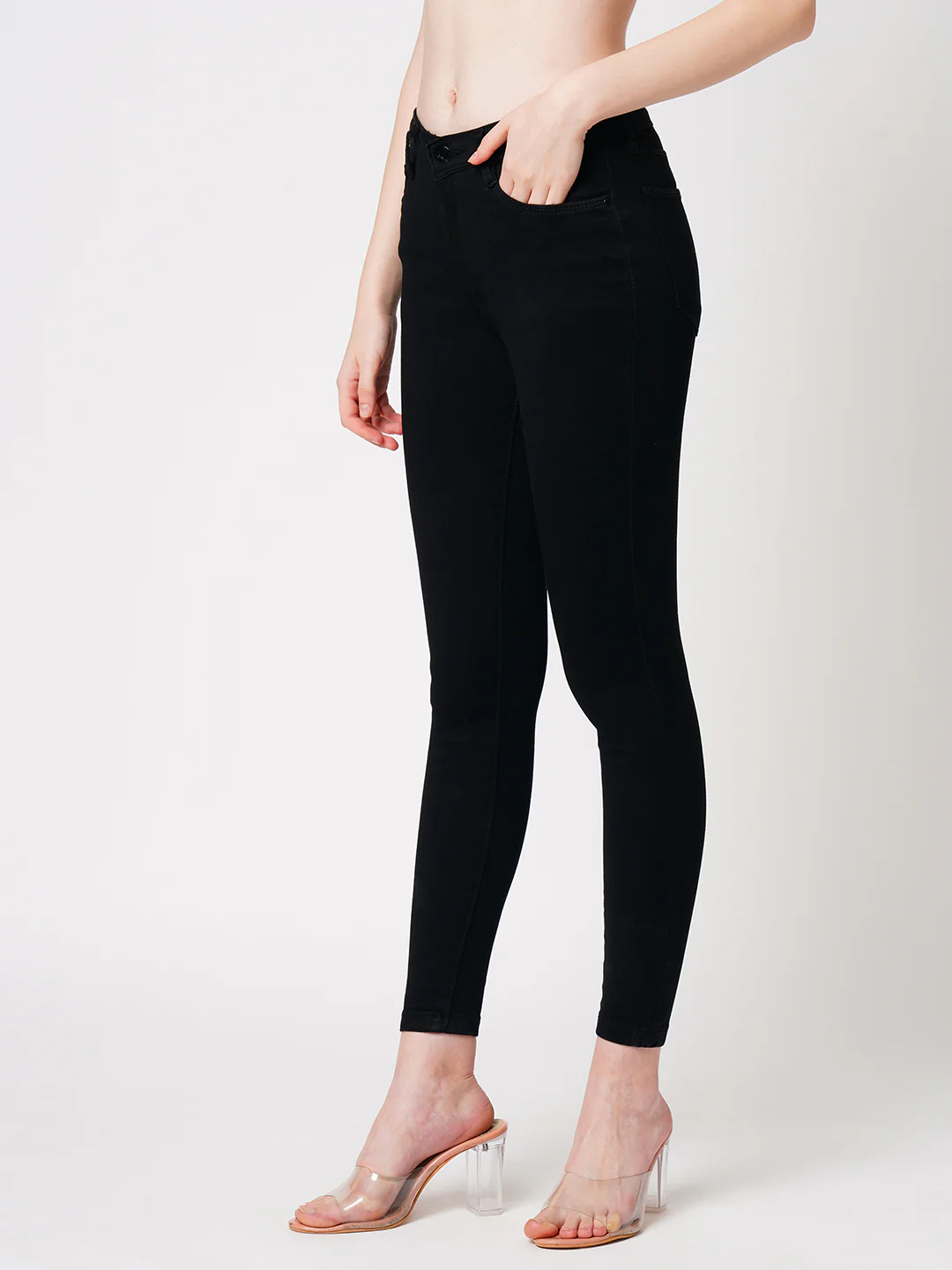 Women Sky High-Rise Skinny Fit Jeans - Image 8