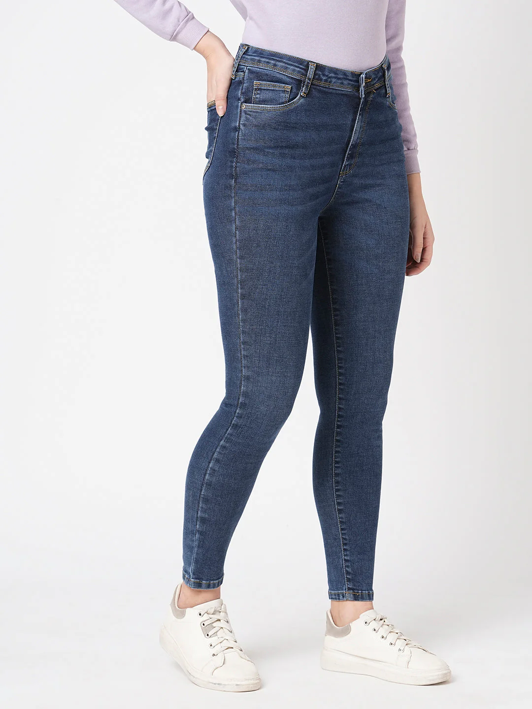 Women Sky High-Rise Skinny Fit Jeans - Image 5