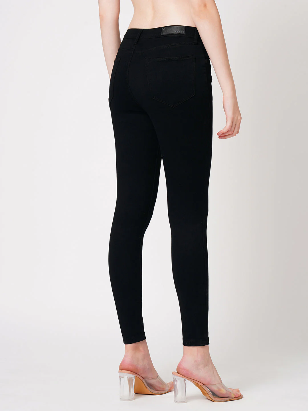 Women Sky High-Rise Skinny Fit Jeans - Image 3