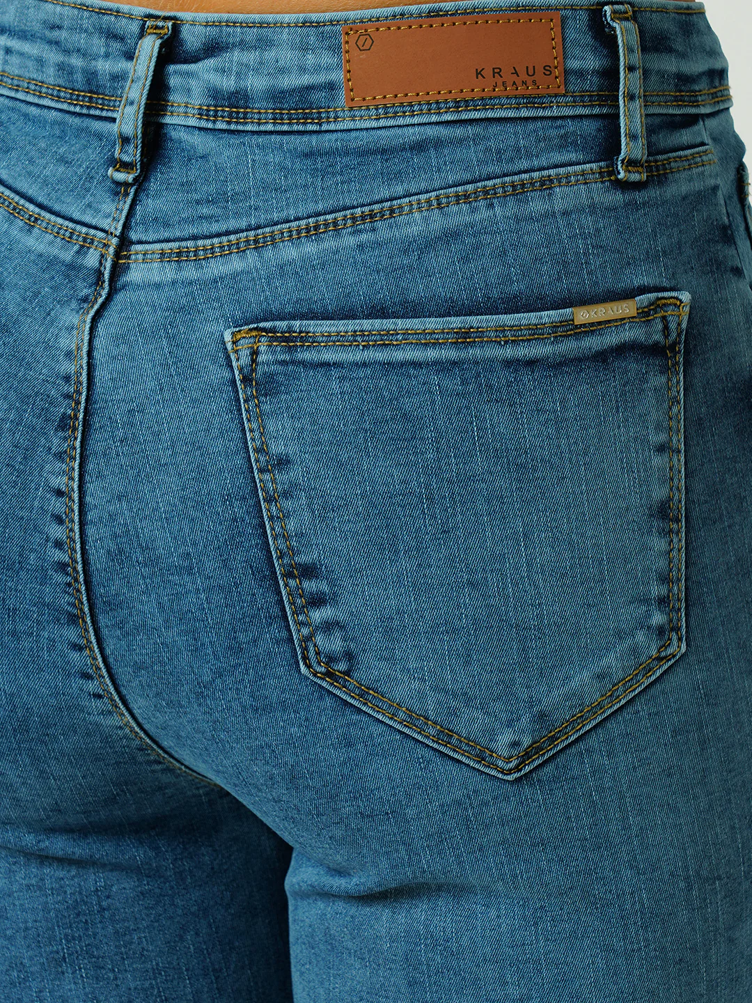 Women Sky High-Rise Skinny Fit Jeans - Image 6
