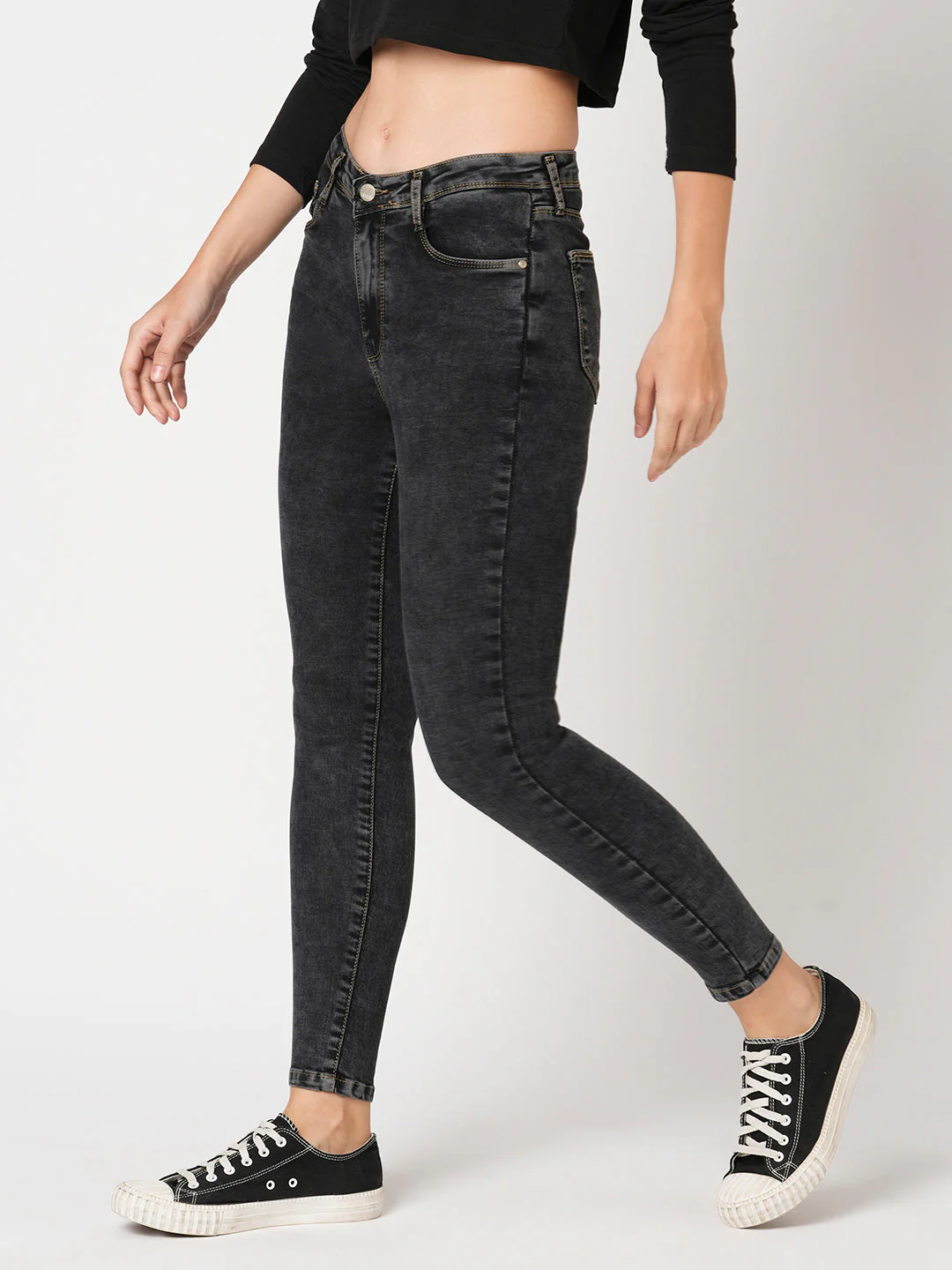 Women Sky High-Rise Skinny Fit Jeans - Image 6
