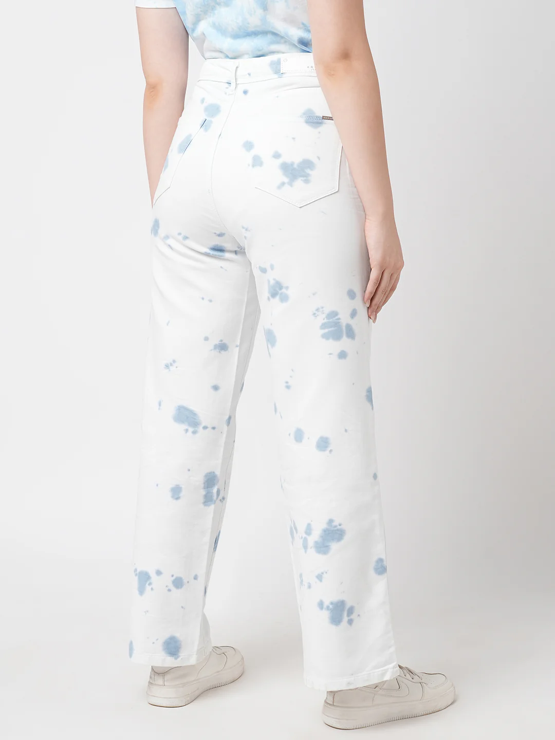 Women Sky Tie/Dye Wide Leg Jeans - Image 3