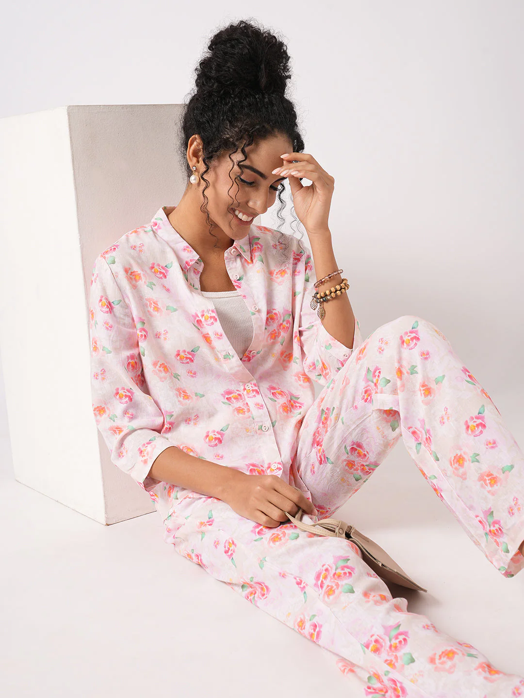 Women Soft Pink Printed Shirt - Image 4